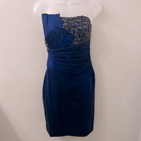 Betsy & Adam Dresses & Skirts - Betsy & Adam Women’s Royal Blue Metallica strapless cocktail dress